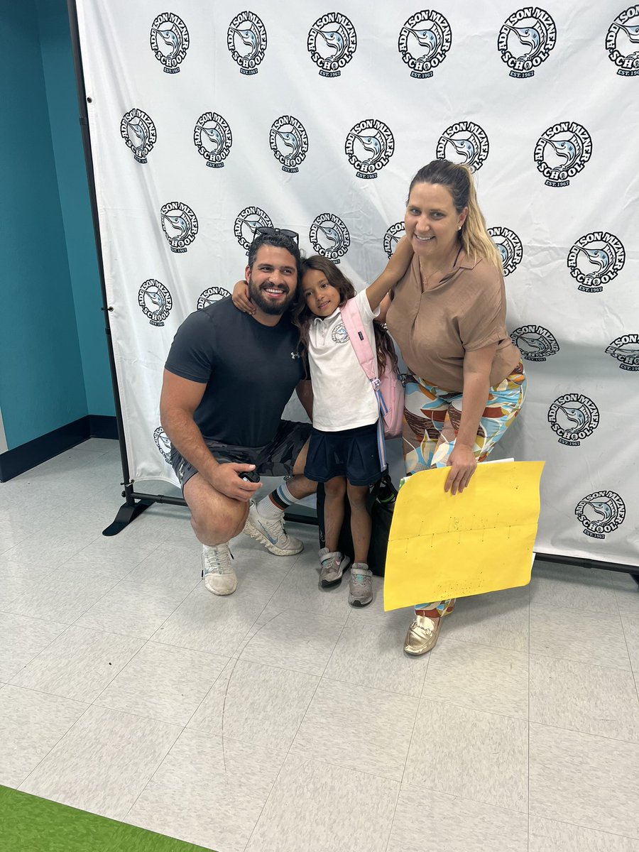 First grade portfolio day <a href="/AMSMarlins/">Addison Mizner School</a> <a href="/Principal_Holly/">Nancy Holly</a> <a href="/DlugosShantel/">Shantel Dlugos</a> #portfolio