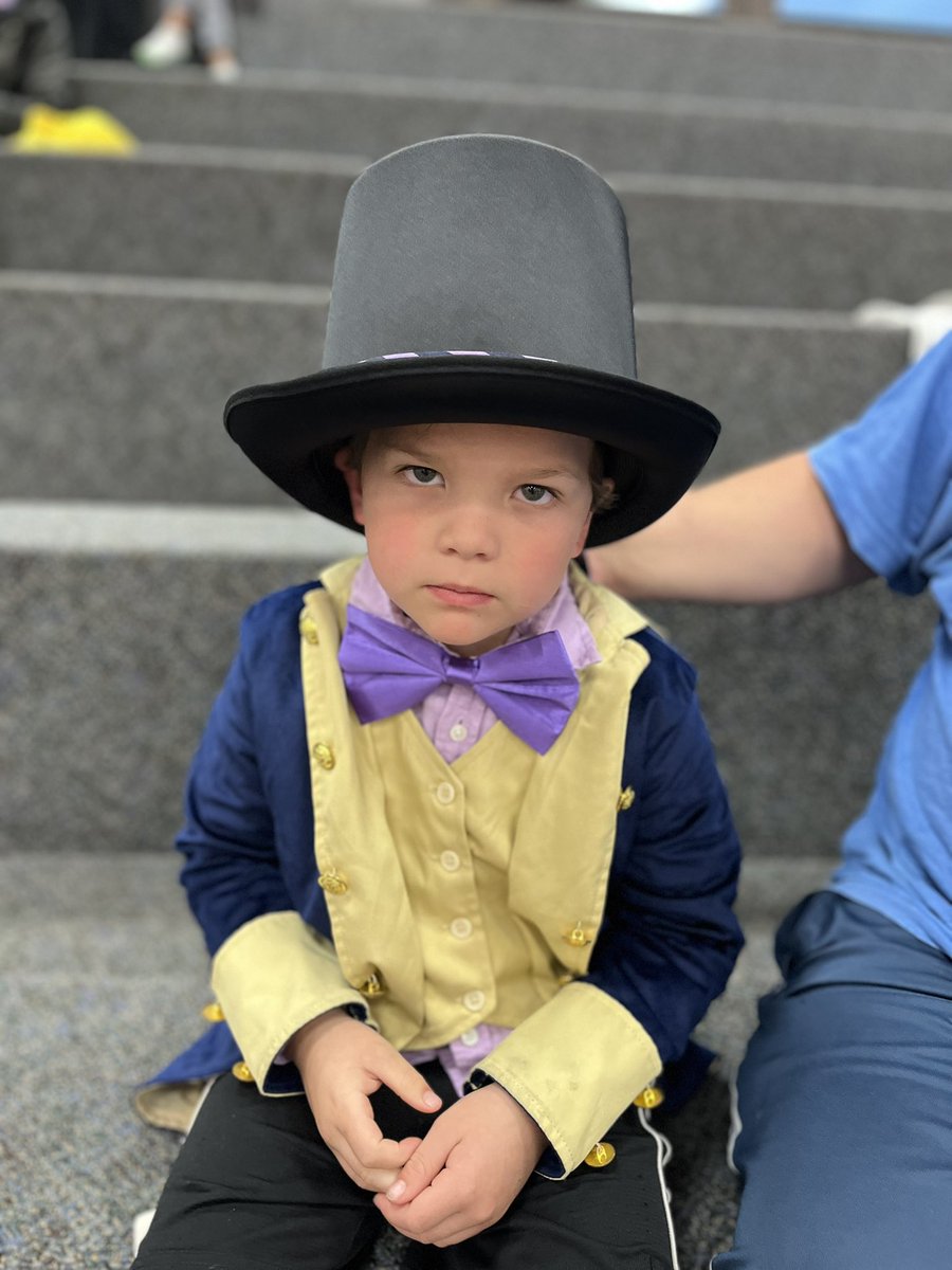 Reading 📖 + Movie Night 🎥 = Fun Family Event! Thank you @HPCubs PTA for an amazing event. Can you guess the movie?