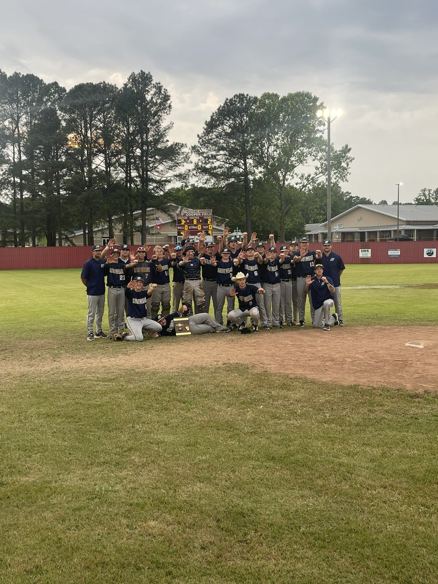 ghwitt22's tweet photo. Locked up the #1 seed out of our district beating Brookland 3-2 @SouthernersBB @KBoBaseballGuru LET’S GO!!! https://t.co/G2G2WOyeG2
