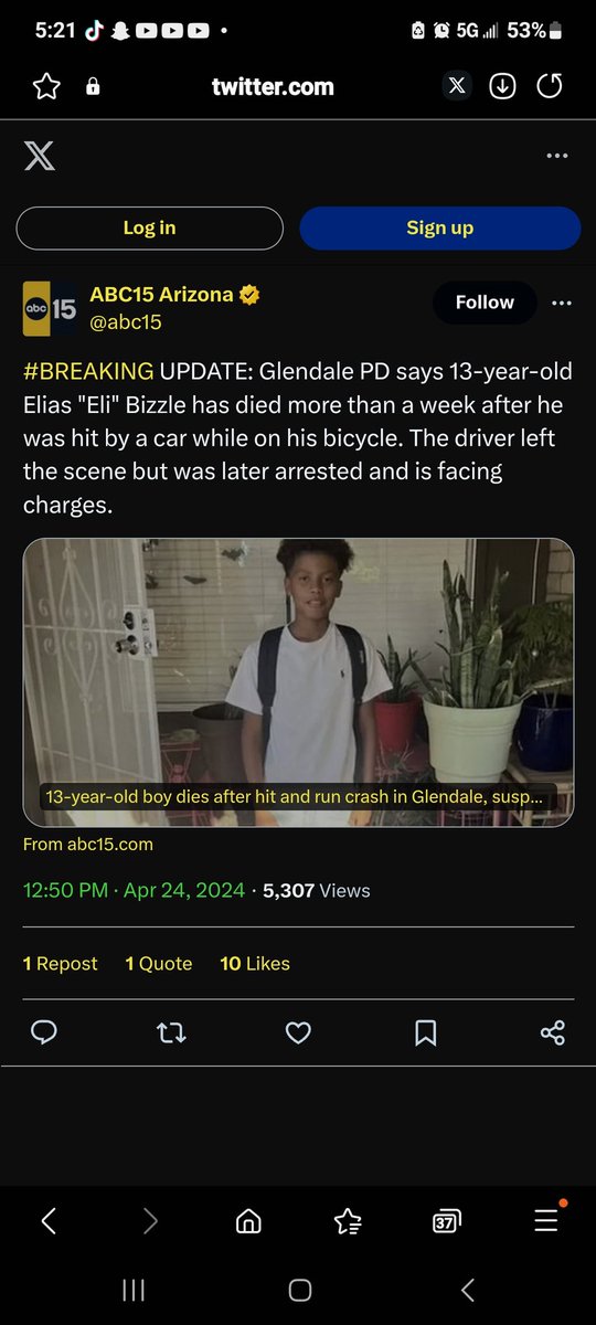 NuB1WildcatAz's tweet photo. Does anyone have a connection to the @Suns organization. I am trying to help his family heal in this dark hour.  Please help 🙏 @DevinBook 
DM ME #BearDown https://t.co/0H3sk5SFLF