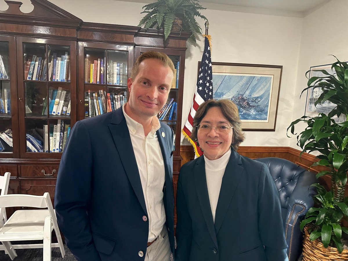 Sostuve grata reunión con el alcalde Joe Stapleton de Newport Beach, CA 🇺🇸. Abordamos temas sobre protección preventiva, adicciones, salud e impulso al turismo deportivo. @vcalva @jaime_vbt @IME_SRE @ConsulmexStaAna @SRE_mx