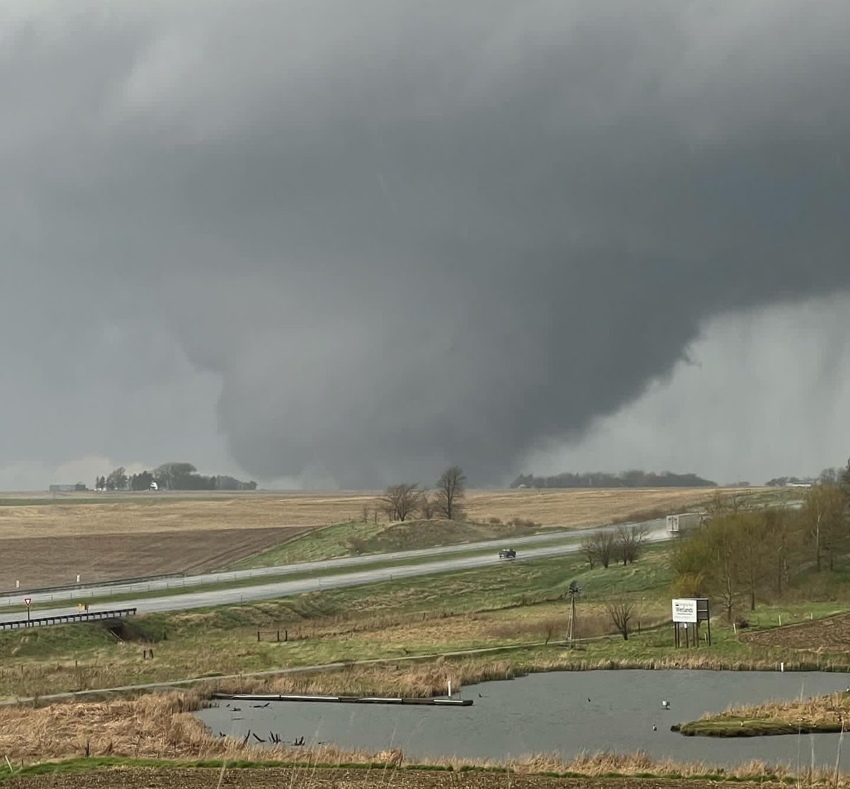 Iowa Chill (@iowachill) on Twitter photo 