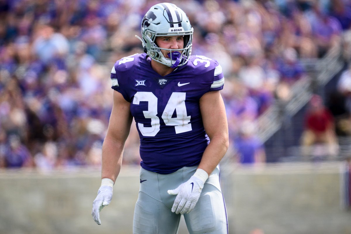 With the 53rd overall pick, the Commanders go TE, selecting Ben Sinnott from Kansas State. In his senior season, Sinnott had 49 catches for 676 yards and 6 TDs. A future target for QB Jayden Daniels. @DCNewsNow