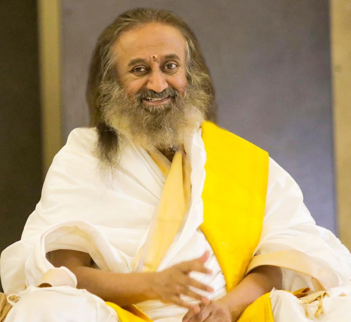 Worrying doesn't make any difference, but working does; and spiriţuality gives one the strength to work. #Gurudev @SriSri #RaviShankar ji🍀🌿