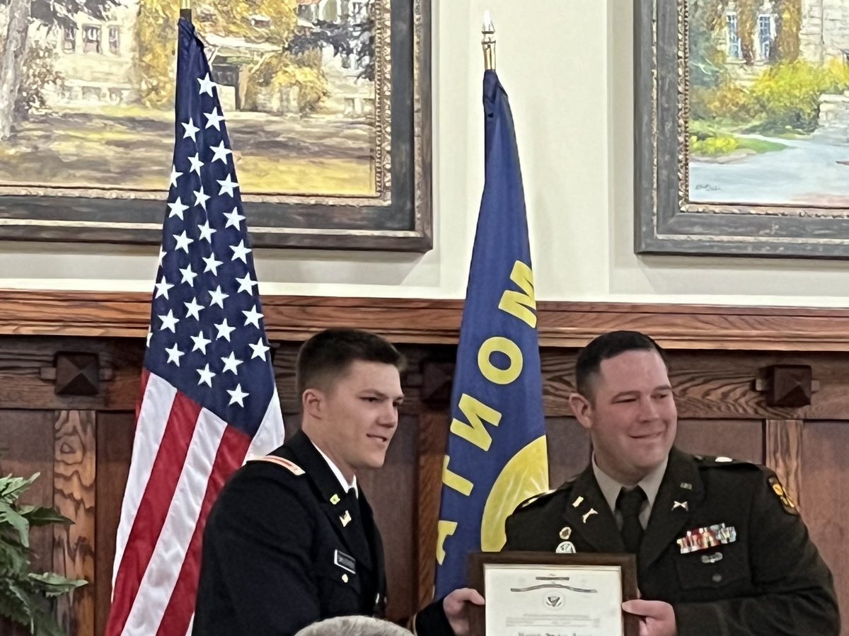 What an honor to watch Wyatt Brusven be commissioned as a Second Lieutenant in the United States Army. Thank you for all you did for ⁦@Rocky_Football⁩ ⁦@BattlinBears⁩ ⁦@RMC_Montana⁩ . We are very proud of you Wyatt! #Card
