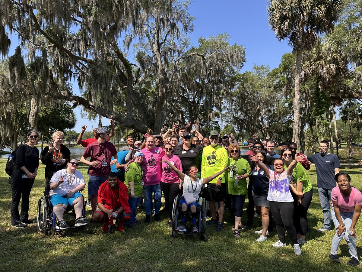 dixonk2019's tweet photo. These students have my heart! This is why I ❤️ my job!! What an amazing day celebrating our health!! #imaFANmcps @MCPSWellnessPE @LivengoodDC https://t.co/DIa7YzApne