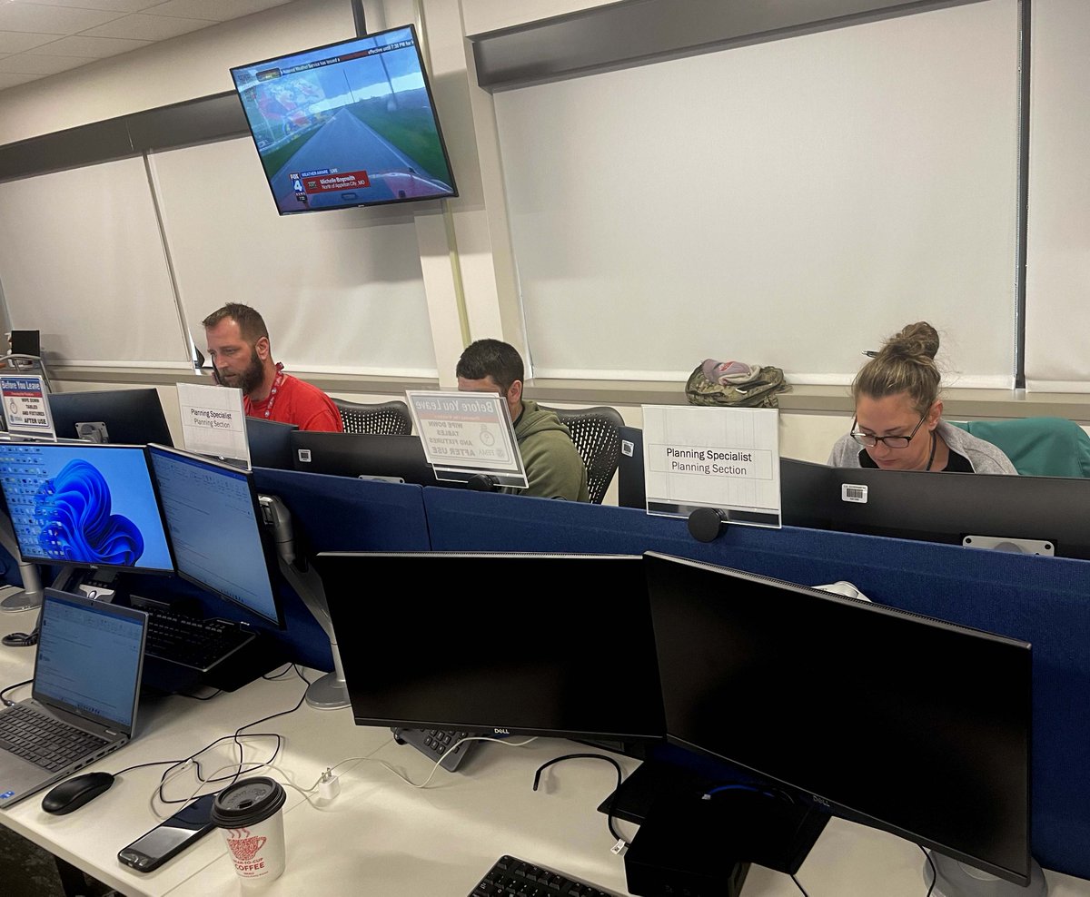 ⚠️ACTIVE 🌪️TORNADIC WEATHER. Currently in IA. Damage already in multiple NE locations. PLEASE monitor weather, follow emergency guidance & #BeReady to shelter quickly. Our FEMA staff is monitoring from our emergency ops center in KCMO. #iawx, #nebraskawx, #mowx, #kswx.