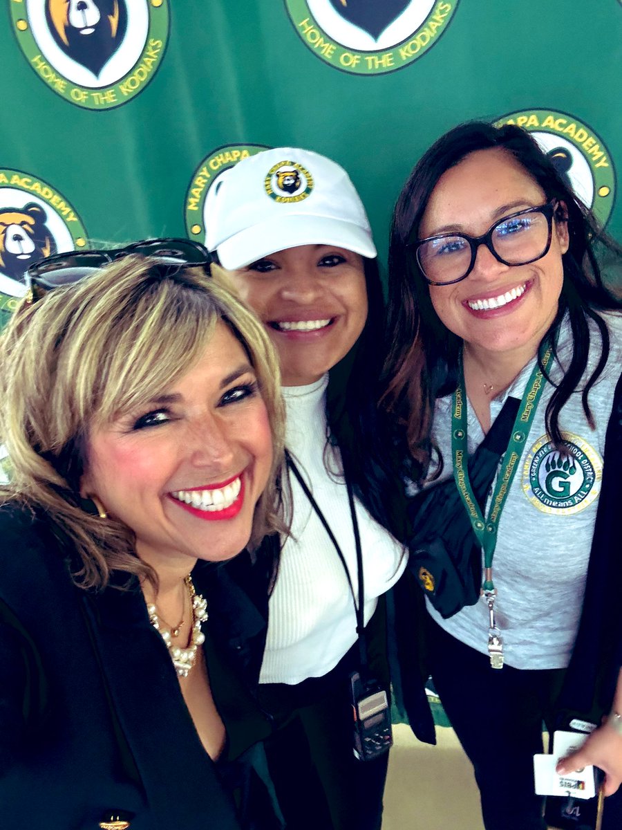 Happy Day!!! 💕💙💕 Love getting to live life and lead with a team who love our scholars with all their hearts!💕💙💕 #LeadershipMatters #WellnessMatters #YOUmatter #LiveWellLeadWell #Fitleaders #FitisIn @ValChavez2018 @santiagoAM115 @Asael_Ruvalcaba @DrSandraHernand…