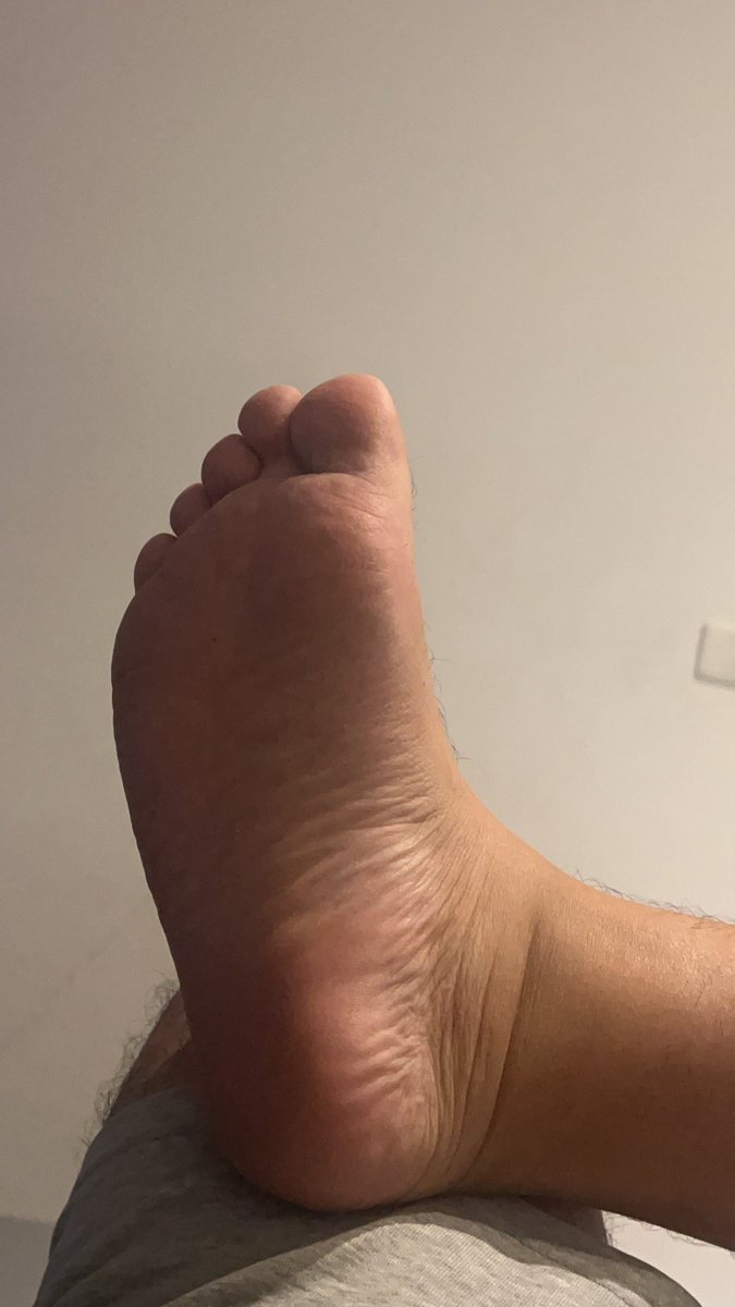 腳有什麼好看的😆😆
為什麼好多人喜歡胖胖的腳