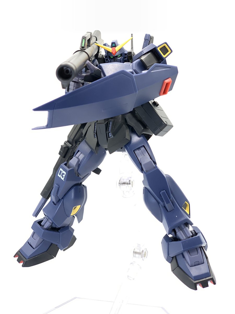 JivROBOTSpirits's tweet photo. バズーカとビームサーベル
はぁたまらん〜(*´﹃`*)
ファーストのver.A.N.I.M.Eと比べて余計なディテールがないからホントの意味でアニメ版って感じがしてすごく良いです😆✨
#ROBOT魂
#ガンダムMk2
#verANIME https://t.co/sLM6ZQXGKB