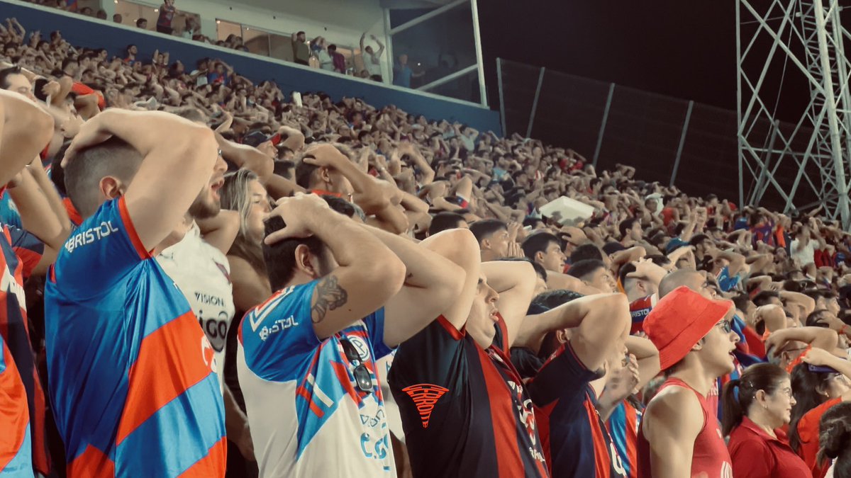 No se quien sacó la foto.... pero ya conocen esta frase?
"Una imagen vale más que mil palabras"
😅👏🏻👏🏻👏🏻👏🏻👏🏻