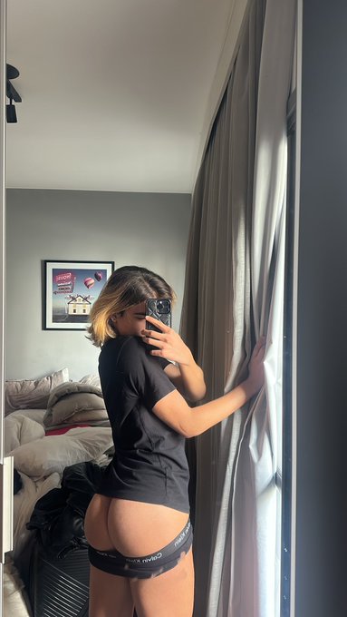 🥵🍑 https://t.co/WppuiYbJwx