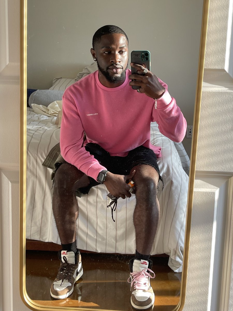 #fashionfridays #fashionista #fashionfridays2024 #fashionfridaysonsaturday #activewear #jordans #thinkpink #brownpinkcombo