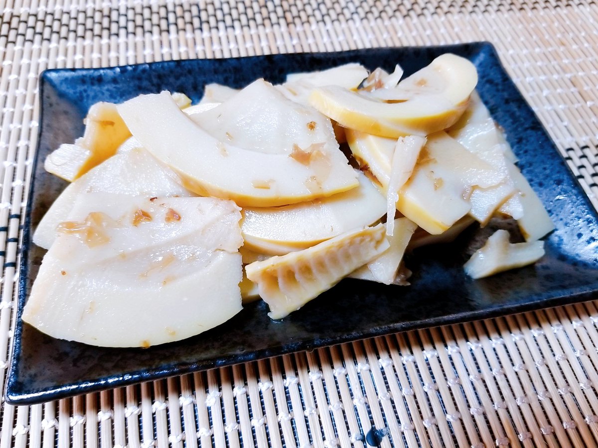 「黒保根フィッシング産 🐟」 唐揚げにしましたが美味い！ サクラは唐揚げより天麩羅だな🤔 塩とか天つゆで食べたい べっぴんは唐揚げ抜群 油に負けない鱒の旨味なんだろうな 黒保根フィッシングの魚はやはり激ウマ！ だが、個人の感想です！ 味覚は十人十色 「うましかて」