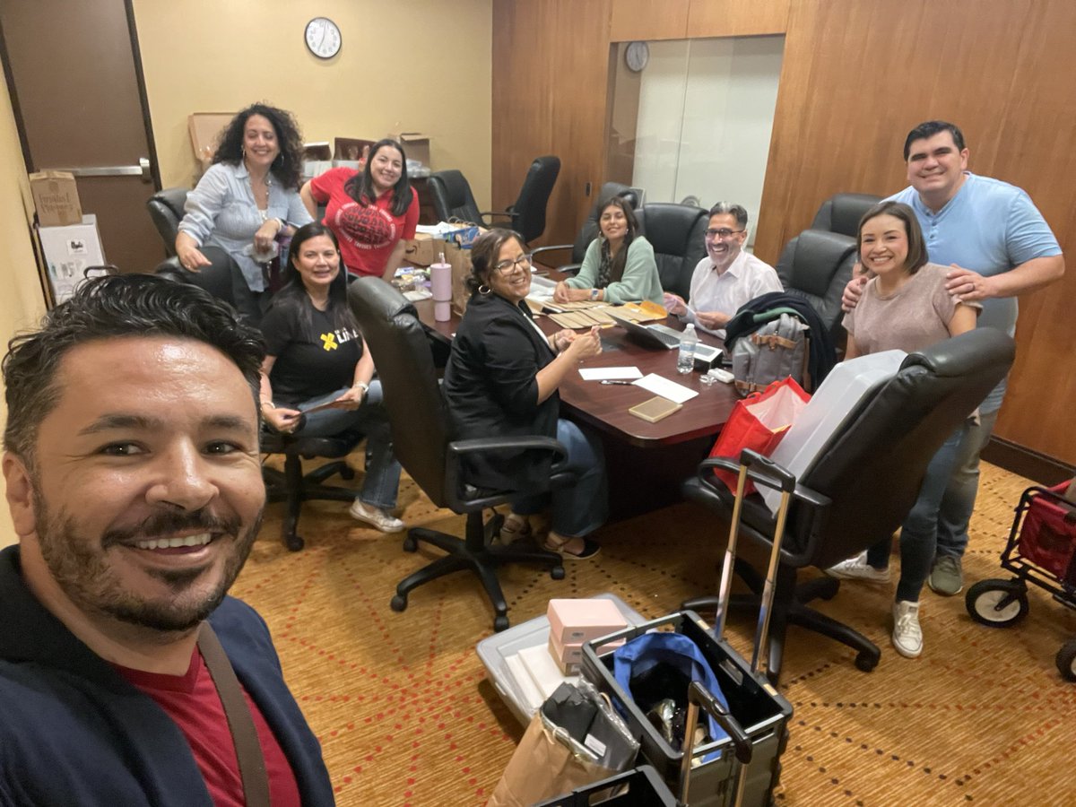 <a href="/HAABE_/">HAABE</a> board members preparing the most amazing event of the year #haabetoy2024 banquet 🙌 
<a href="/TA4BE/">TABE</a>