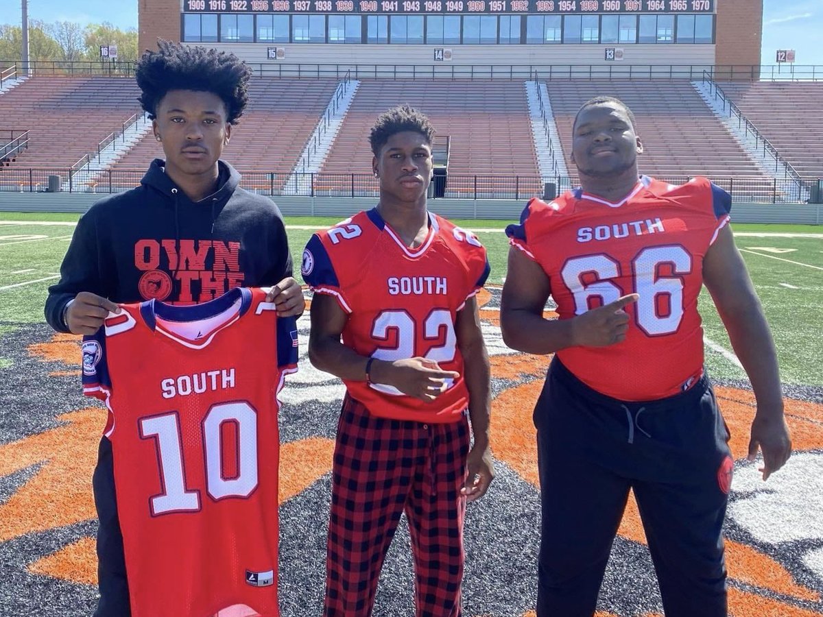 Wishing Sabron Felton, Savier Faulks, and Javin Harper good luck in the North-South football game on Saturday in Massillon.

#BigRedProud 
#PrideOfTheValley 
#SHSIsThePlaceToBe