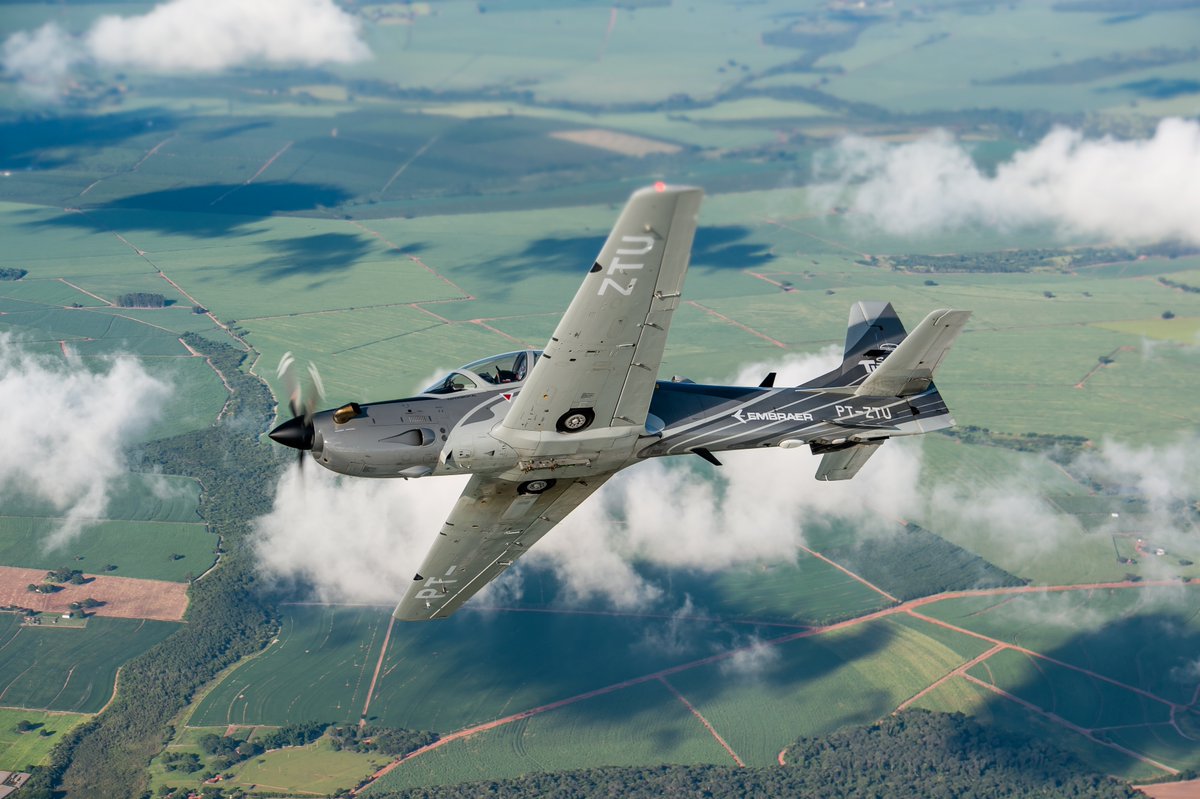 We close this #PhenomenalFriday with the #A29 #SuperTucano. This aircraft is equipped with the latest-generation systems, delivering high levels of reliability, availability, and structural strength with low life-cycle costs. #WeAreEmbraer #EmbraerStories