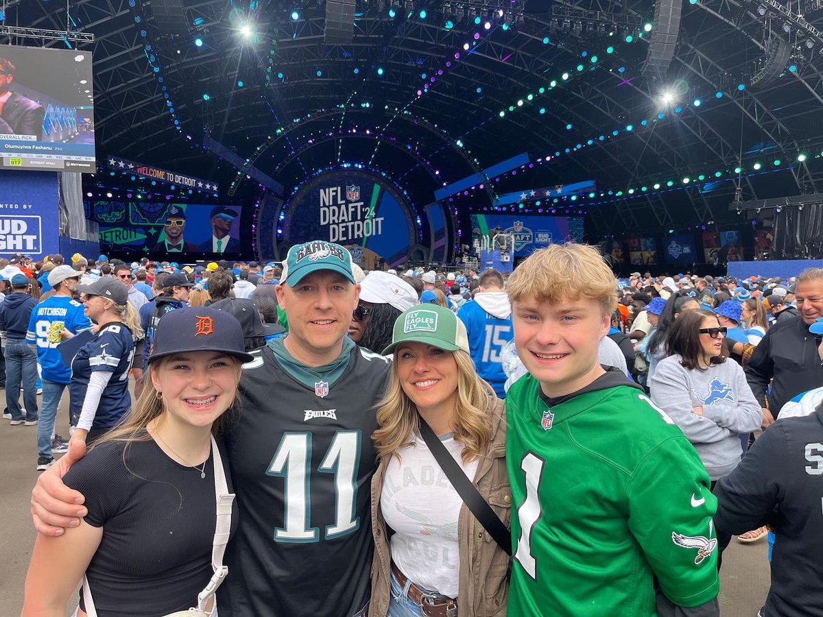 Draft Day in Detroit! What an amazing city! Well done Detroit. @NFL @NFLDraft