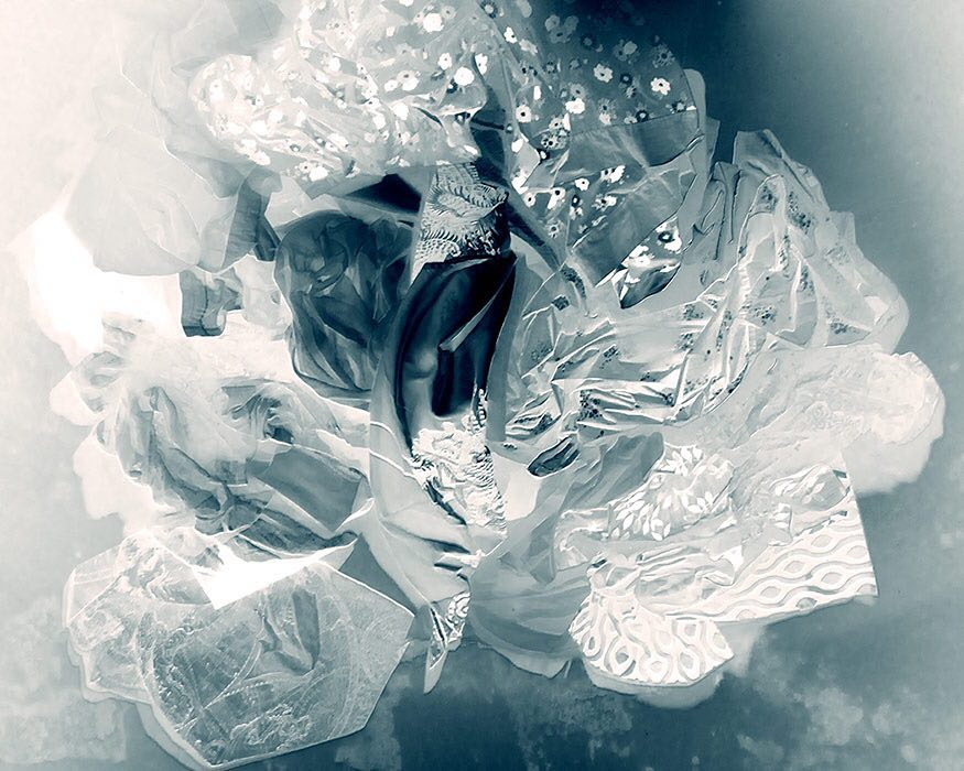 ChristyLeeRoger's tweet photo. “Love wound and scars”
#underwater #photography #abstractart #lovewounds #muses #design #christyleerogers #blue #withlove #mysweets https://t.co/35wPFgnq8v