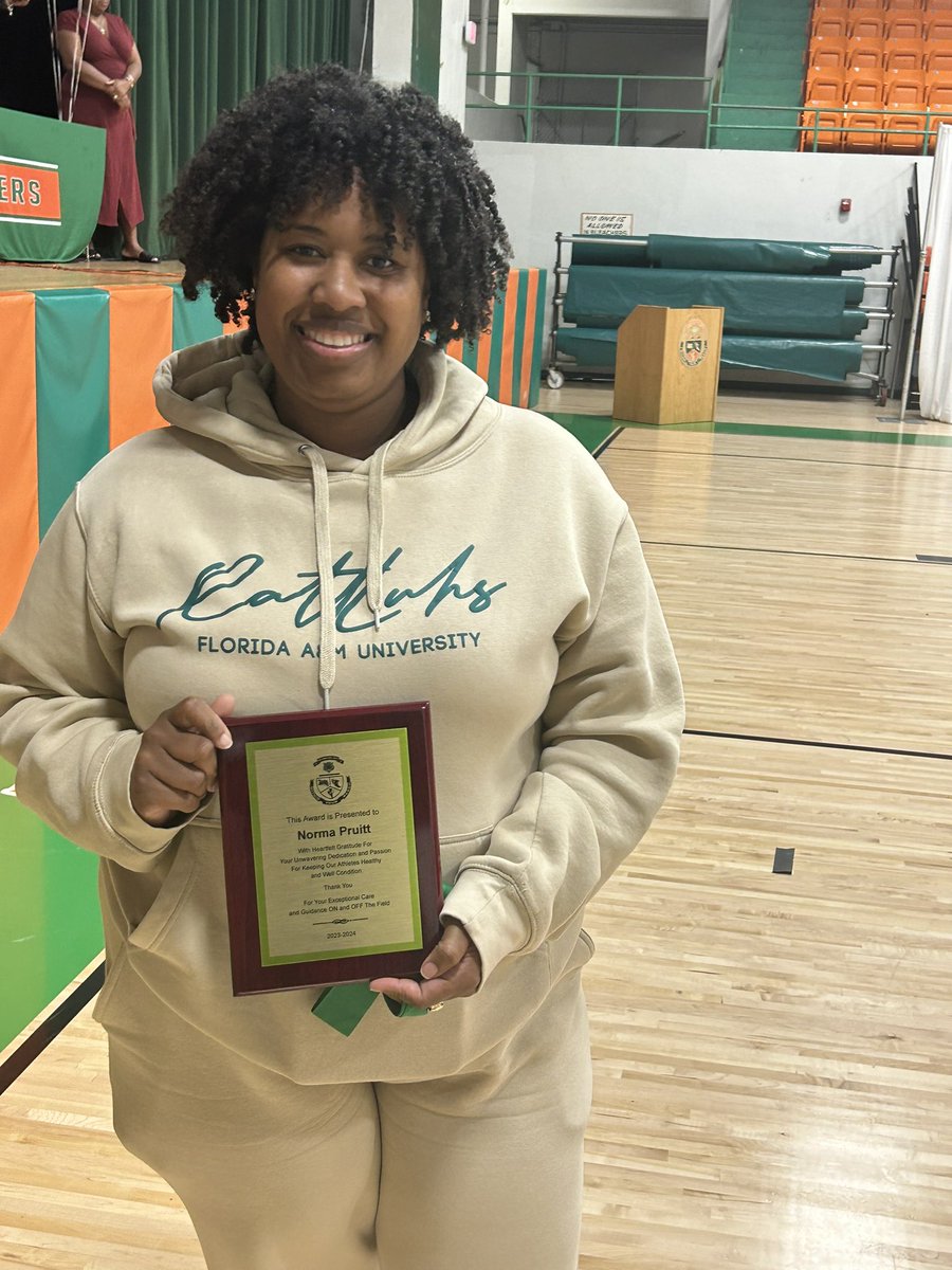 Tav_Williams's tweet photo. Tonight’s Football Banquet was a huge success! Congratulations to all the athletes! Tiger Pride 🐅🐅🐅 @blanche_ely @BCAA_Sports @BCPSNorthRegion https://t.co/EJpdmP6o2I