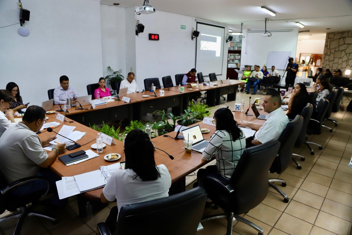IEMichoacan's tweet photo. el Instituto Electoral de Michoacán, aprobó por unanimidad la fecha y la convocatoria para la renovación del Concejo Mayor (K´ERI JANHASKATIICHA) para el periodo 2024-2027, elaborada en conjunto con la Comisión de Enlace de la comunidad de Cherán https://t.co/qqh1vmmaYv