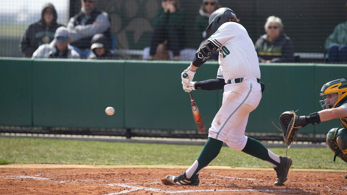 BASE RECAP ||| NO. 20 CENTRAL OKLAHOMA 10, NORTHWEST 3 The @NWBearcatBSB team was limited to four hits in a 10-3 setback against the No. 20-ranked Central Oklahoma Bronchos. bit.ly/4di0B9Y #OABAAB