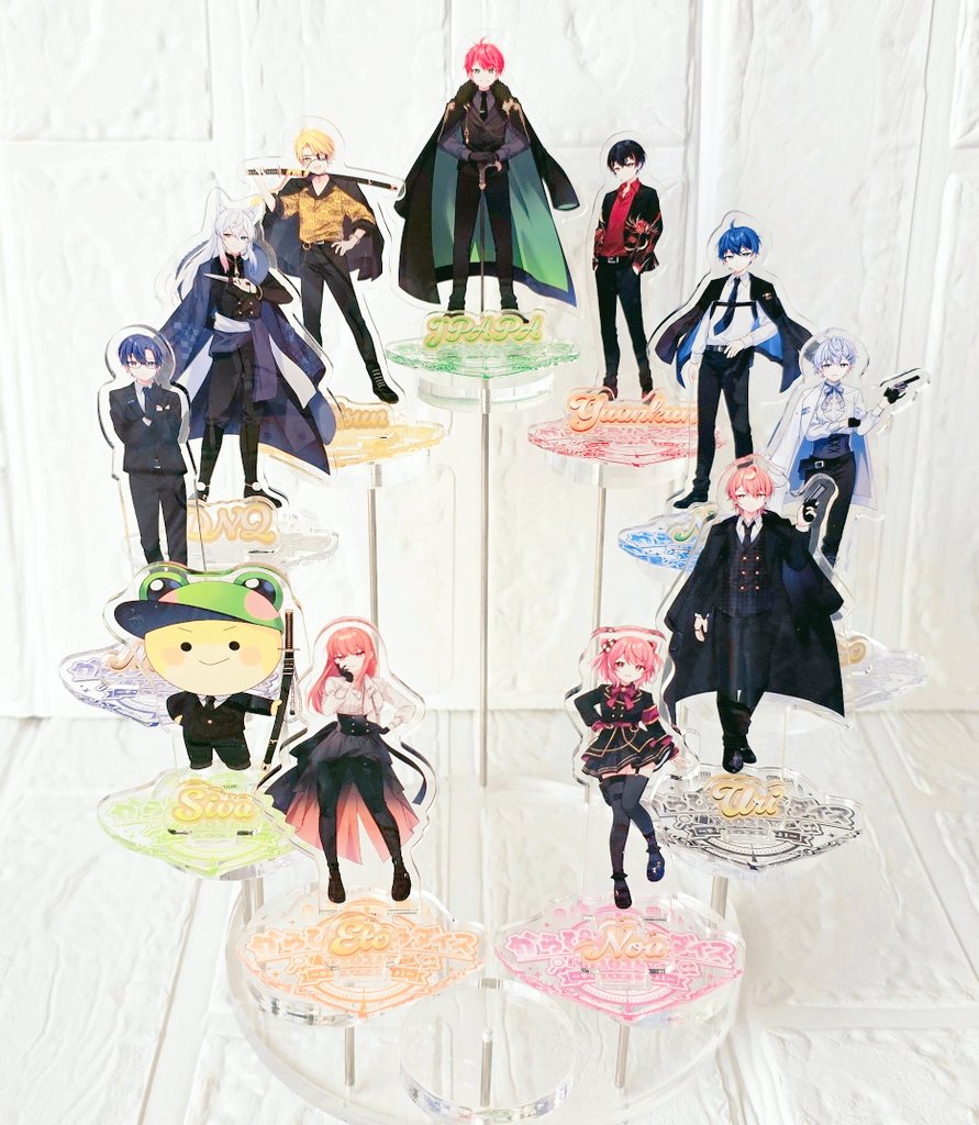 アクスタ並べてみました～～♡♡ じゃぱぱさんのボスの存在感が