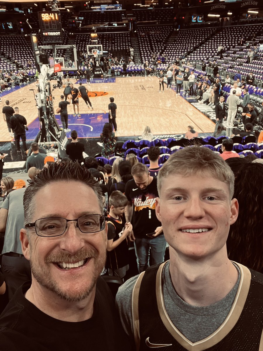 Game 3 Let’s GO!!!!!! <a href="/Suns/">Phoenix Suns</a> <a href="/DevinBook/">Book</a> <a href="/KDTrey5/">Kevin Durant</a> 
#ItTakesEverything