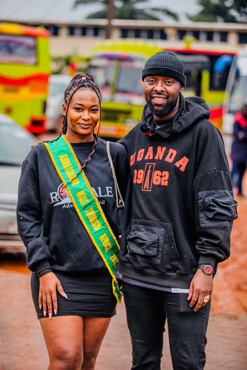 NitahVan's tweet image. 26th -04-2024 @eddykenzoficial  @PremahAgwang  and @NitahVan flagged off the Brother Mighty Weekend season 4 to Fortportal  …Promoting Domestic Tourism to fellow Ugandans 🇺🇬  #BBS4 @ExploreUganda a group of young vibrant tourists that love exploring their country❤️🇺🇬