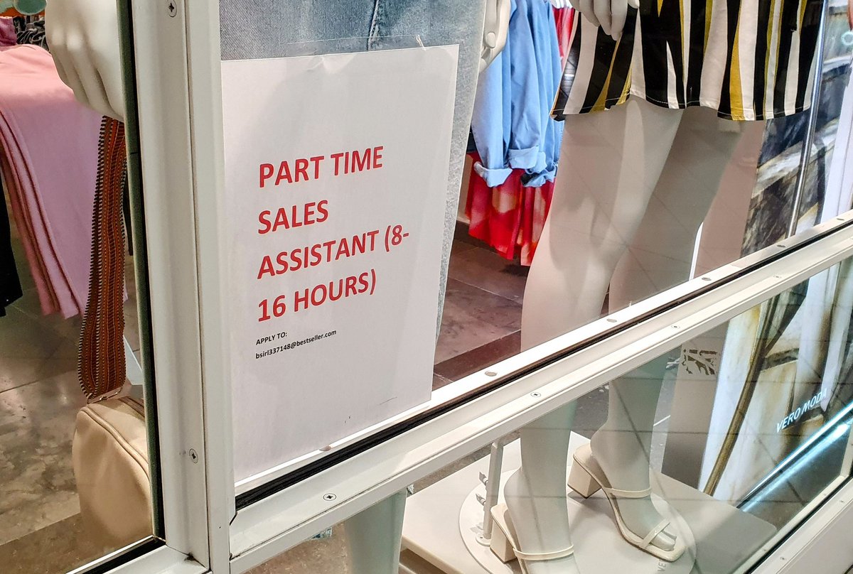 Shop assistant
#staffWanted #Galway #jobfairy #retailJobs 
 galway.staff-wanted.net/2024/04/part-t…