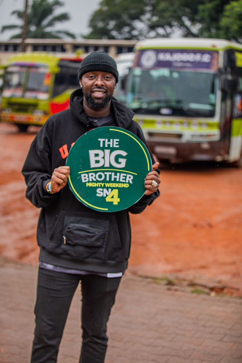 NitahVan's tweet image. 26th -04-2024 @eddykenzoficial  @PremahAgwang  and @NitahVan flagged off the Brother Mighty Weekend season 4 to Fortportal  …Promoting Domestic Tourism to fellow Ugandans 🇺🇬  #BBS4 @ExploreUganda a group of young vibrant tourists that love exploring their country❤️🇺🇬