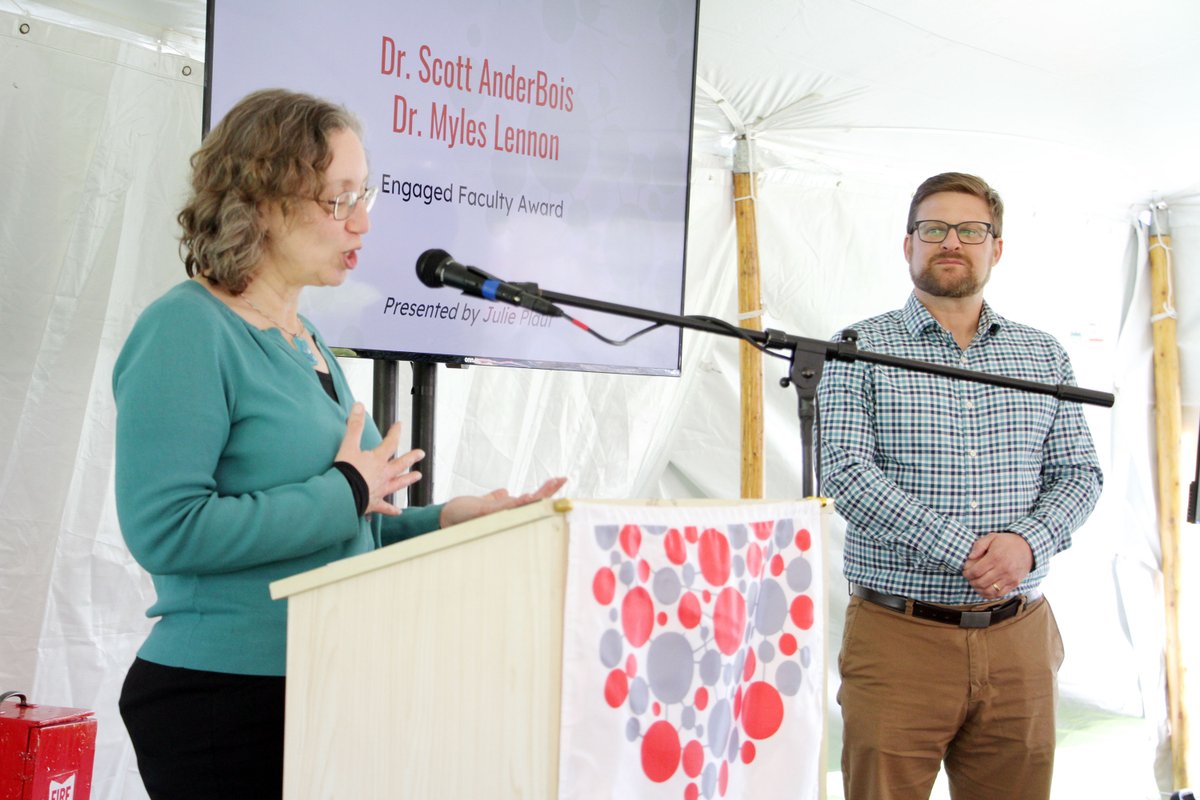 For over 35 years, @SwearerCenter has facilitated civic engagement opportunities that bring students, faculty & local partners together to create positive change in the state. Today, the center hosted its annual community celebration to honor some of this year’s collaborations.