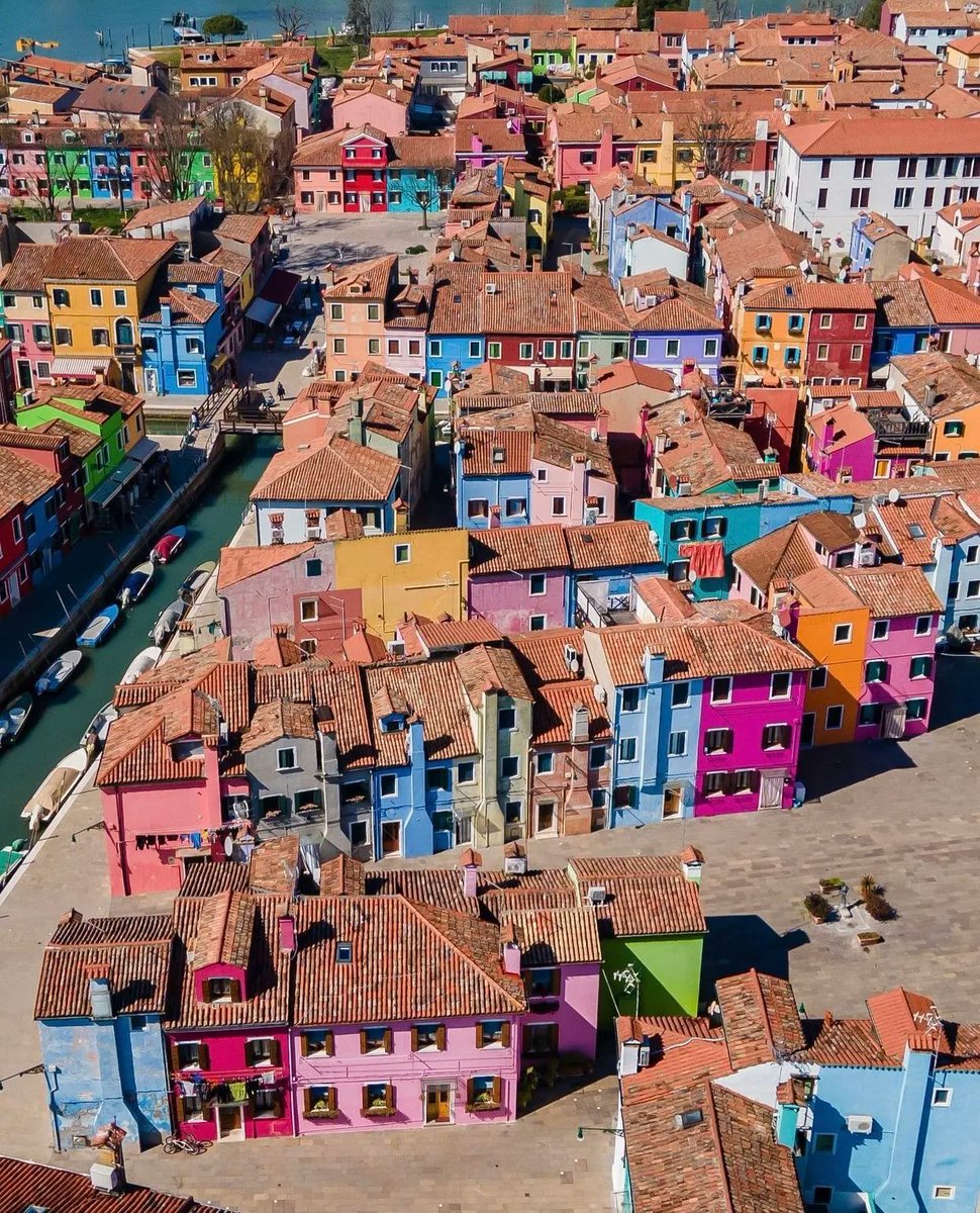 Burano Island, Venice, Italy 🇮🇹