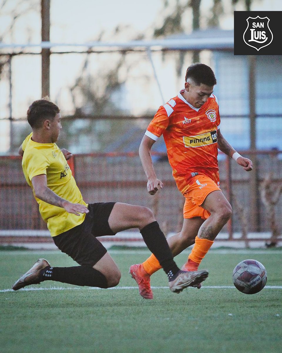 TRIUNFAZO DEL PROYECCIÓN 🔥 Nuestra categoría mayor formativa viajó hasta Calama para enfrentarse a Cobreloa, cuadro al que derrotó por dos goles a cero con anotaciones de Santiago Ascui y de Martín Larrain. Por su parte, la Sub 18 también sumó unidades en el norte de nuestro…