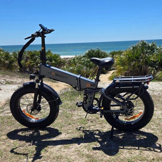 📷📷 Along the coastline, chasing the summer sun! 📷
Hop on with JASION Bike's electric bicycle and let's embark on a journey filled with sea breeze and laughter along the coastline!
#jasionbike
#jasionxhunter
#jasioneb7
#jasioneb7st
#OffroadCamping
#AdventureTravel