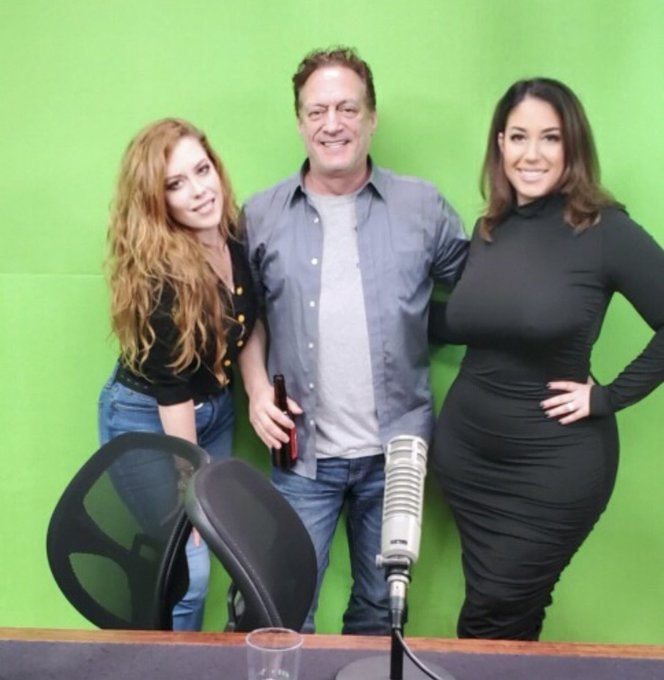 Happy birthday, @AnthonyCumia ! Thanks for welcoming me into the @CompoundAmerica family! 😘 https://t<a class="tags" target="_blank" title="On Twitter" href="/?out=eyJ0eXAiOiJKV1QiLCJhbGciOiJIUzUxMiJ9.eyJpYXQiOjE3MTk1NjE0NTksImlzcyI6InR3cG9ybnN0YXJzLmNvbSIsIm5iZiI6MTcxOTU2MTQ1OSwiZXhwIjoxNzUxMDk3NDU5LCJyZWRpcmVjdF91cmwiOiJodHRwczovL3R3aXR0ZXIuY29tL0FudGhvbnlDdW1pYSJ9.T-LbWO1T-qIOzMTELLL-Oh9gfWXdOrOMH1tnyh1Ht2xB4wlneeumQUq-whozbHzFVzz7-s0iWF_kWwvrbVQLIA">@AnthonyCumia</a>