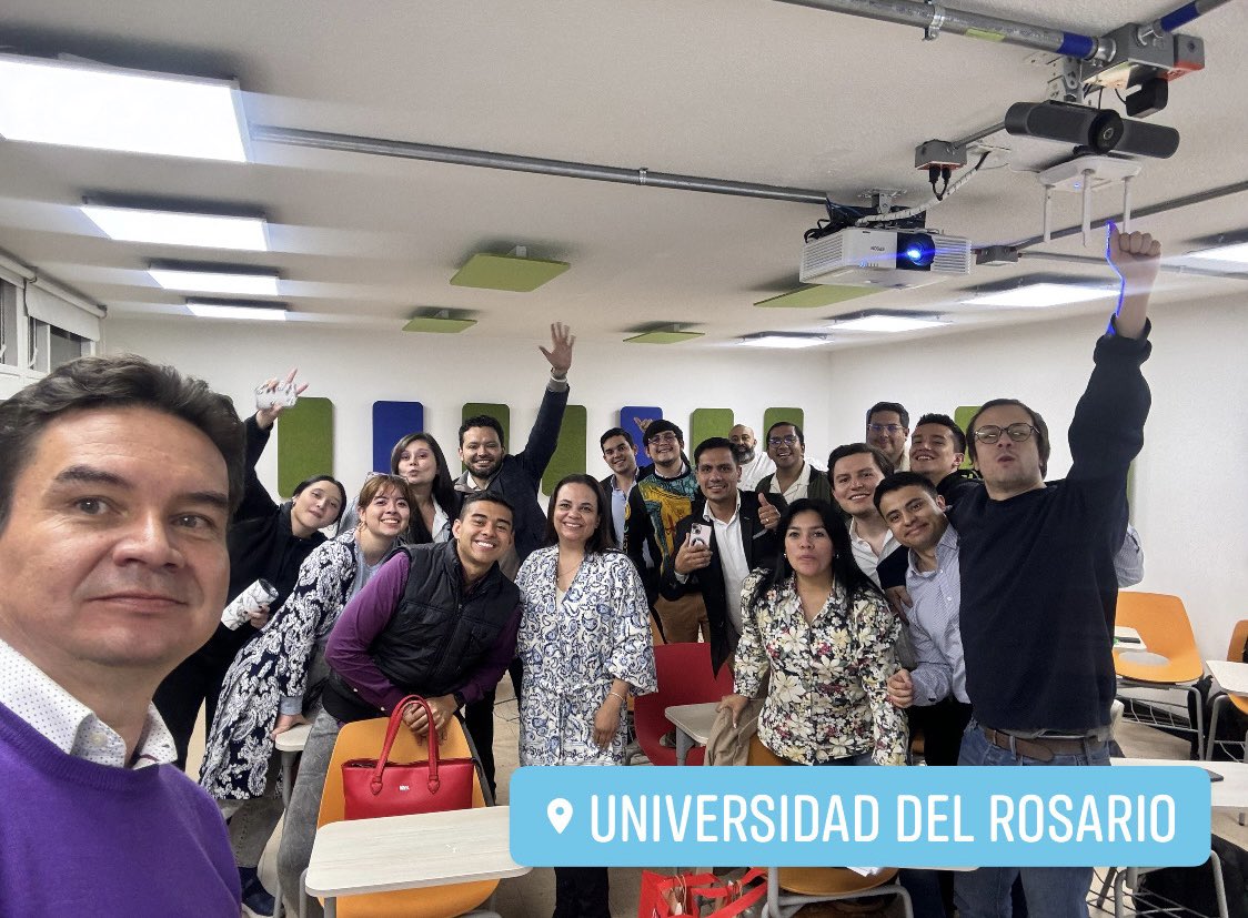 MarlonDiazAbog's tweet photo. Qué mejor manera de cerrar una gran semana de trabajo que hablando de las nulidades en el proceso penal con mis estudiantes de la Especialización en #DerechoPenal de @URosario que dirige el profesor @fbernate https://t.co/wOBXxTjLDI