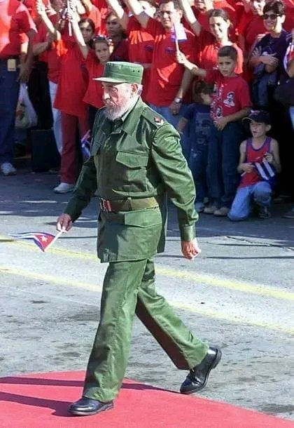 A Fidel 
 #DedicaréEsteMayo de esfuerzos y victorias.