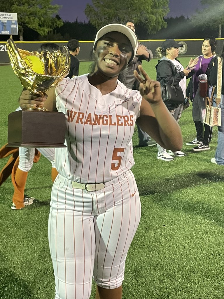 Sariya Calhoun Wiley University Outfilder tweet media