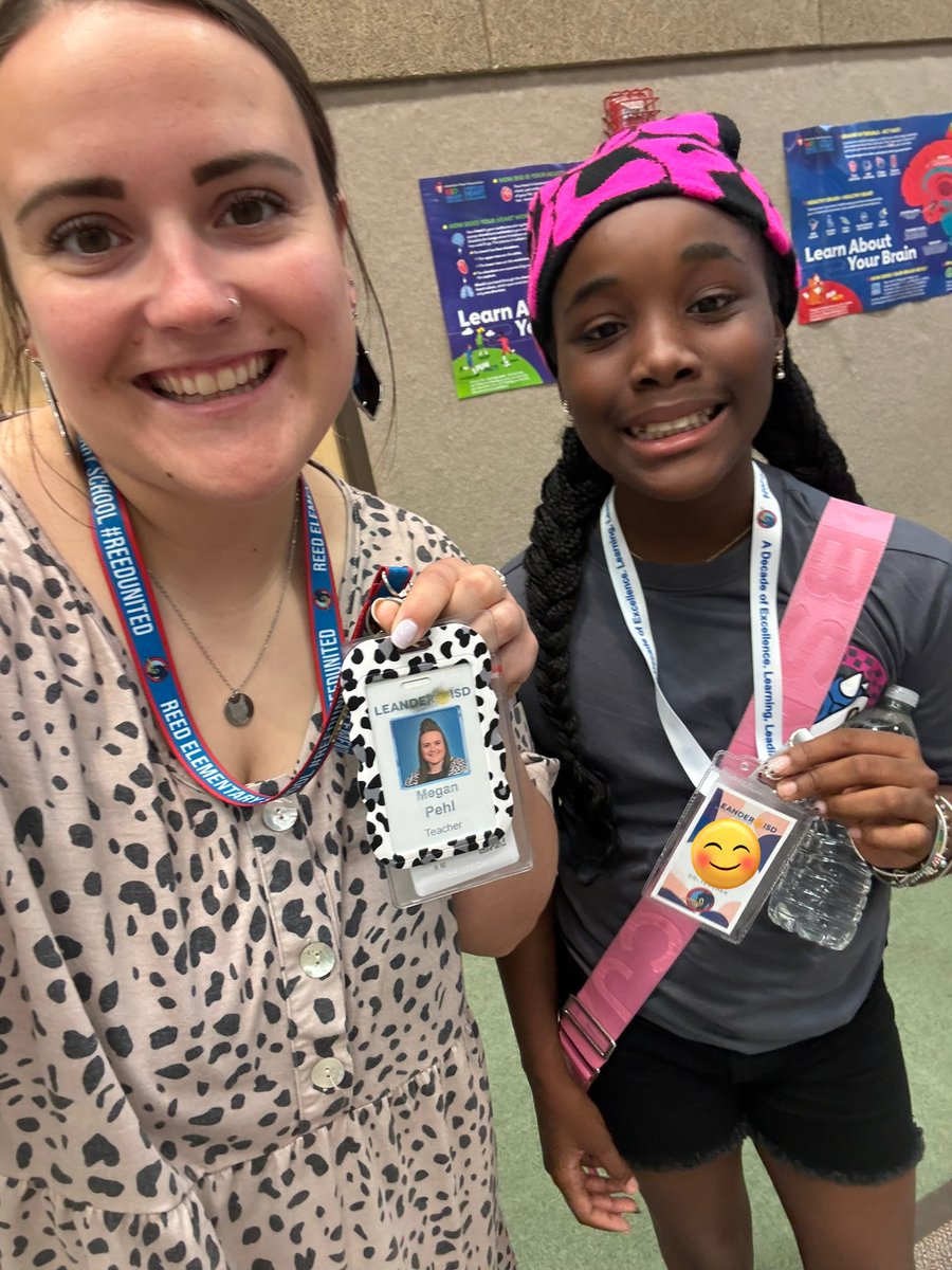megan_pehl's tweet image. I had the best co-teacher today! She helped with all of the day to day tasks, helped monitor at our Synergy Rally and even helped to lead a writing activity! 💜 #LeadReed #5thGrade #flearning #teacherlife