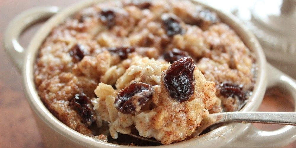 Today is #NationalRaisinDay !  Enjoy the simple sweetness of raisins added to a delicious cup or bowl of Jake's oatmeal this morning!  #raisins #oatmeal #breakfast #jakeseatery