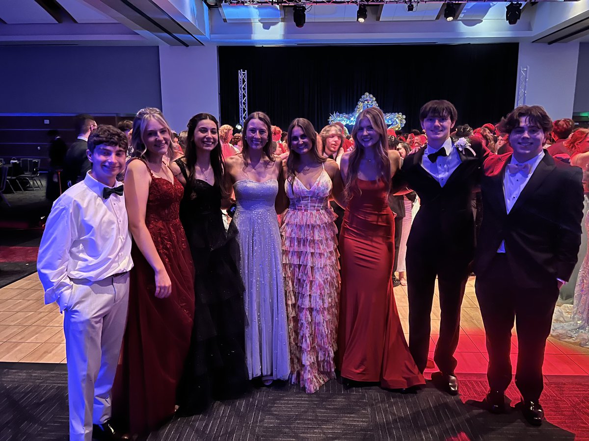 Blackman Tennis x Prom. Wishing these athletes a wonderful night at prom. #SeniorProm #WeAreBlackman