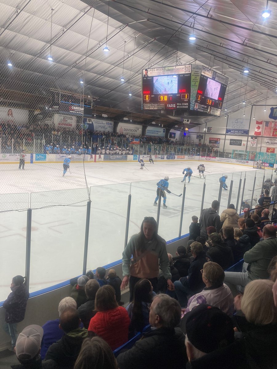 Friday night means hockey night in Collingwood! Another packed house at Eddie Bush Memorial Arena as the Blues beat Trenton 7-2 and take a 3-2 series lead in the Buckland Cup Championship. Great crowd, terrific support and a super win! @CwoodBluesJrA