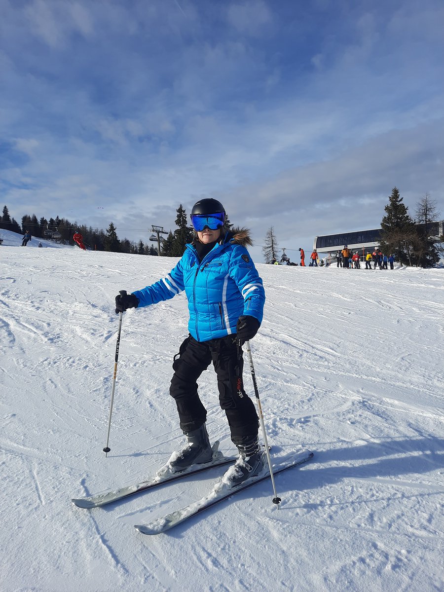 So good to hear from Patricia van Boxtel - another member of the Ski Mojo community who's moved from a sit ski to standing thanks to the Ski Mojo ⛷️❄️