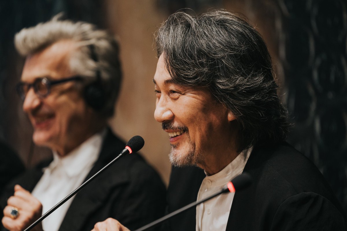 Wim Wenders ve Koji Yakusho İstanbul’da! MÜKEMMEL GÜNLER filminin yönetmeni Wim Wenders ve başrol oyuncusu Koji Yakusho, 43. İstanbul Film Festivali kapsamında MUBI’nin kurucusu ve CEO'su Efe Çakarel ve festival direktörü Kerem Ayan ile bir araya gelerek sinema yazarı Engin…