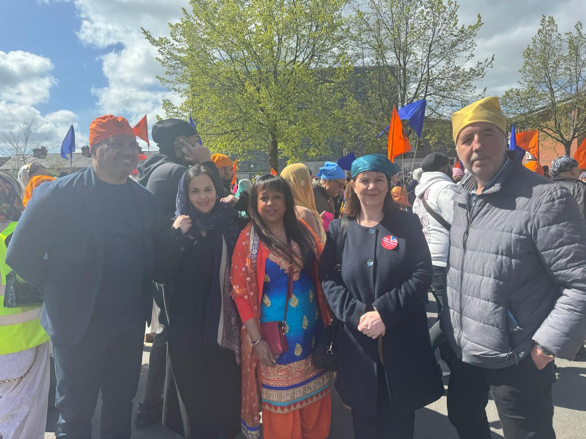 Celebrating Vaisakhi with Claire Ward Labour's candidate for Mayor of Nottinghamshire and Derbyshire, great day and strong Labour support from the community!!