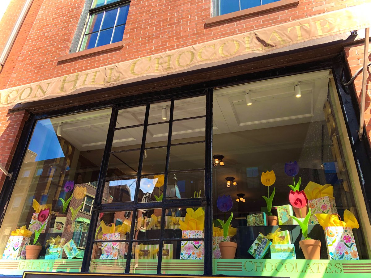 #veganhour @veganhour forgot to add this to last week! The most amazing #chocolate shop #Boston that had a good selection of #vegsn truffles (this was #pistachio #seasalt …I had to stop, be silent and just absorb the flavours! 😂)