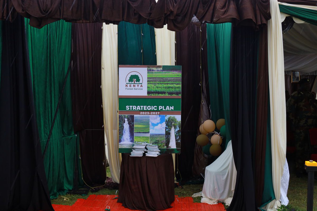The National Tree Planting campaign for the long rains season in Chepalungu Forest Reserve has kicked off! Led by the Chair of the Board of Directors of the @KeForestService, Titus Kipkoech Korir, this initiative aims to bring back the green to Kenya's degraded and disappearing
