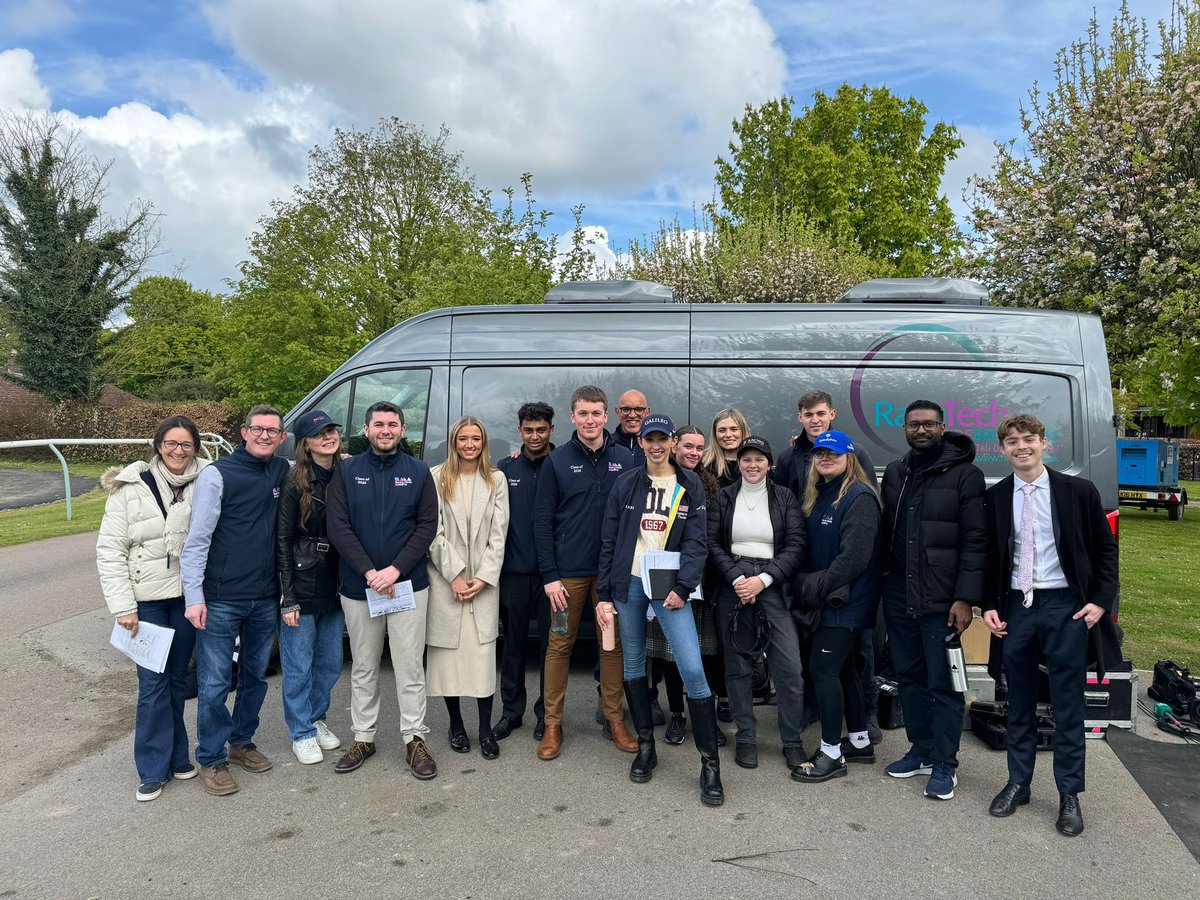 Day Seven of @RacingMediaAca after a monumental final day @BRSNewmarket thanks to the team @RaceTechUK The cadets are off to the Season Finale @Sandownpark as guests of @TheJockeyClub Plenty of meet and greets planned plus they’ll be choosing Best Turned Out and spending time