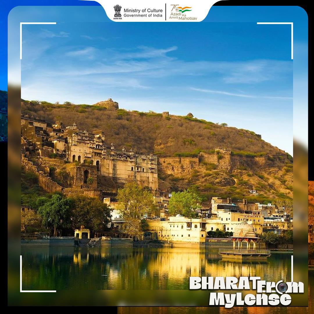 Garh Palace, Bundi: A vivid picture of opulence and grandeur

To get featured tag us in your picture/video and use #BharatFromMyLense in the caption.

#IncredibleIndia #AmritMahotsav
